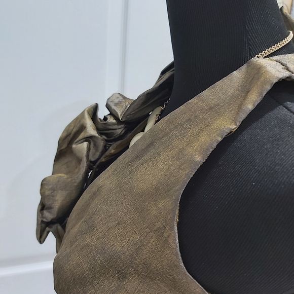 Jessica McClintock MetalicGold Ruffled Cocktail Dress necklace included - Picture 10 of 14